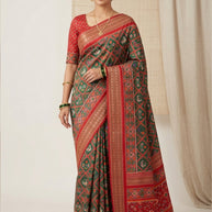 Vibrant Elegance Jacquard Silk Saree With Blouse Piece | MDW-DVITI