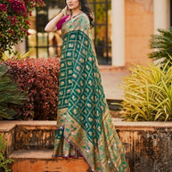Trendy Printed Saree with Blouse Piece for Women’s Ethnic Wardrobe | VDT-TESLA BRASSO-02