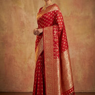 Graceful Jacquard Silk Saree with Blouse Piece for Timeless Ethnic Fashion | DS-ROSE