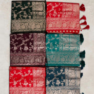 Graceful Jacquard Silk Saree with Blouse Piece for Timeless Ethnic Fashion | DS-ROSE