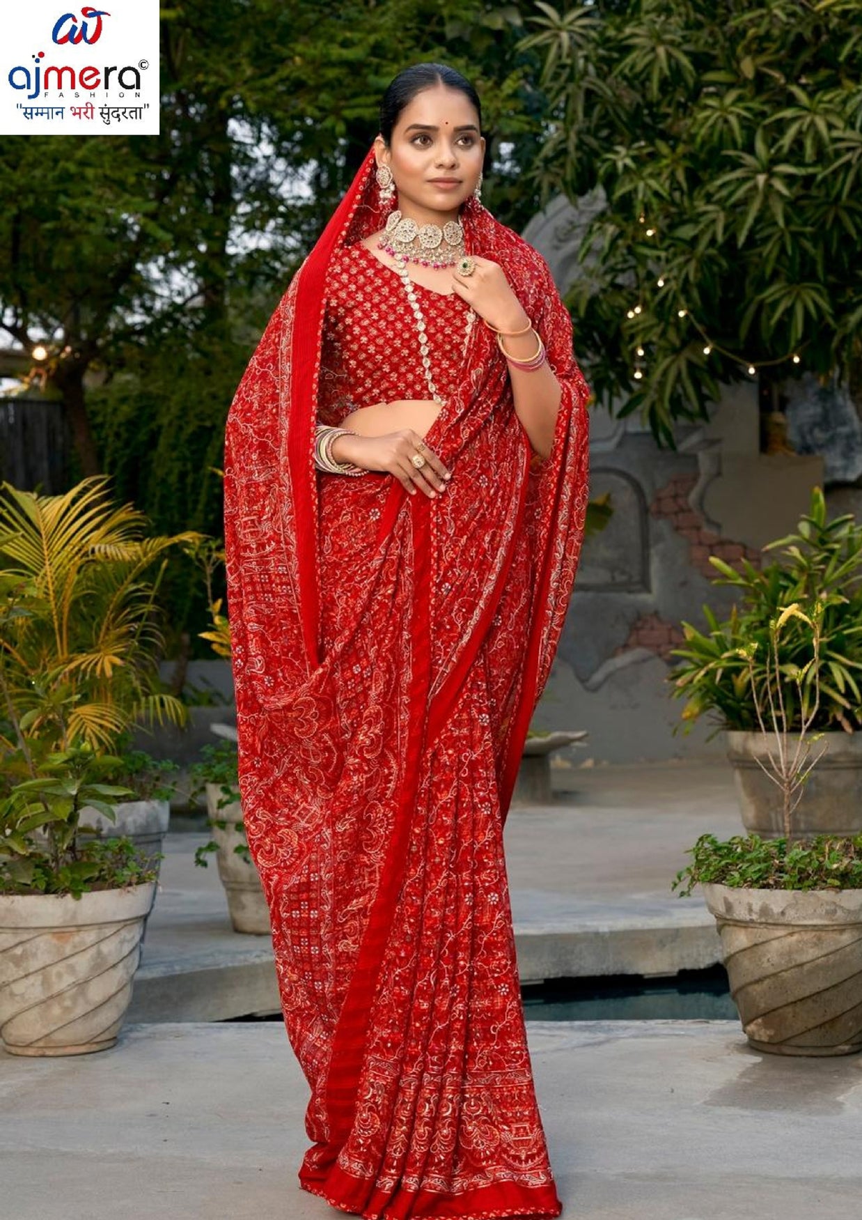 Chic Printed Saree with Blouse Piece for Sophisticated Ethnic Style | VDT-PEARL
